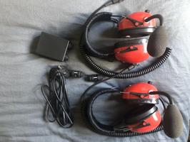 2 Lynx G4 active noise reduction headsets