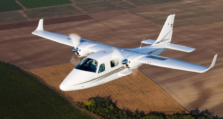 Reviewing the Tecnam P2006T: A Light Twin Worth Considering